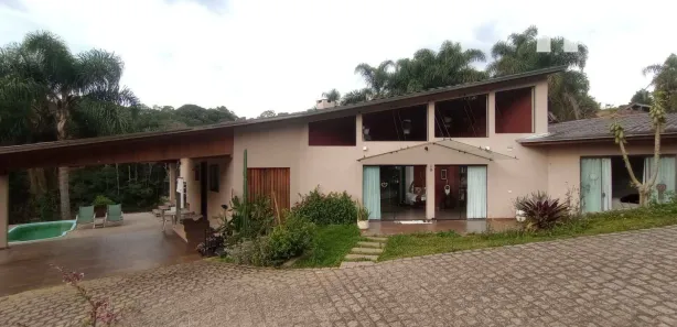 Fazenda / Sítio / Chácara com 3 Quartos à venda, 250m² no Rondinha, Campo Largo
