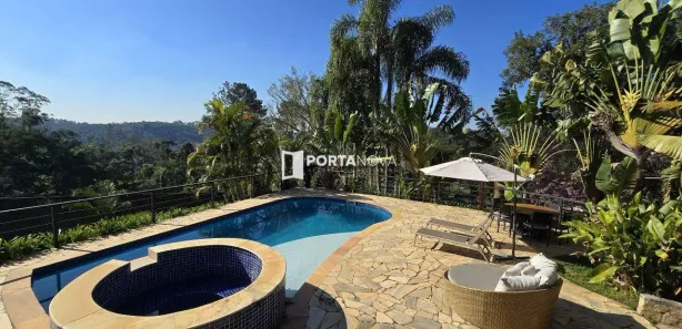 Fazenda / Sítio / Chácara com 5 Quartos à venda, 800m² no Chácaras Lidia, Embu das Artes