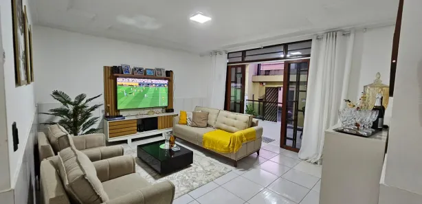 Casa com 3 Quartos à venda, 200m² no Rendeiras, Caruaru