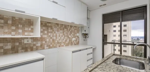 Apartamento com 2 Quartos para alugar, 60m² no Capão Raso, Curitiba