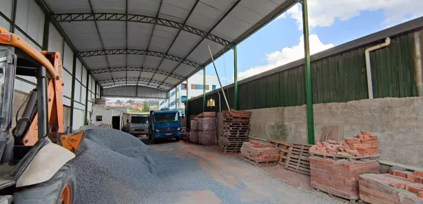 Galpão / Depósito / Armazém à venda, 360m² no Esmeraldas, Esmeraldas