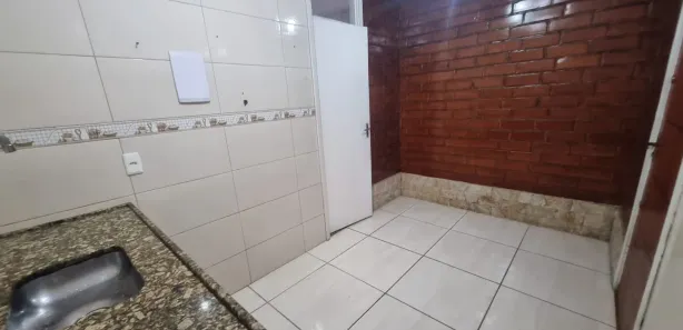 Casa de Condomínio com 2 Quartos para alugar, 95m² no Cosmorama, Mesquita