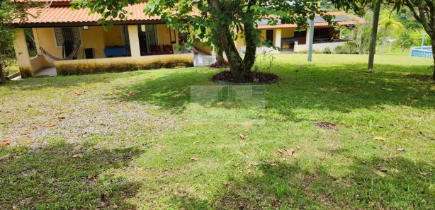 Fazenda / Sítio / Chácara com 3 Quartos à venda, 194m² no , Pilar do Sul