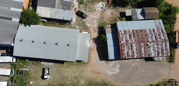 Galpão / Depósito / Armazém com 2 Quartos à venda, 496m² no Camobi, Santa Maria