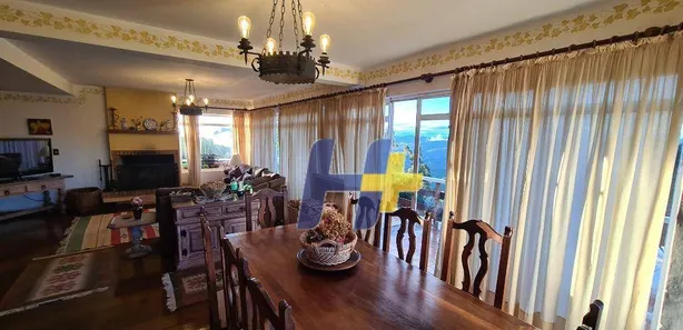 Casa de Condomínio com 5 Quartos para venda ou aluguel, 295m² no J Elizabete, Campos do Jordão