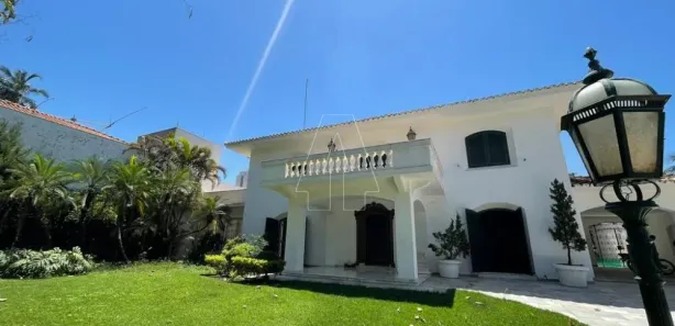 Sobrado com 5 Quartos para alugar, 910m² no Vila Mendonça, Araçatuba