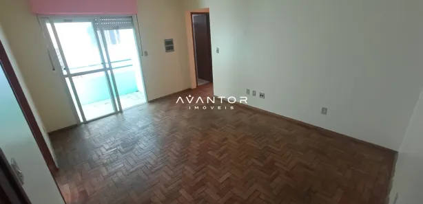 Apartamento com 2 Quartos para alugar, 55m² no Duque de Caxias, Santa Maria