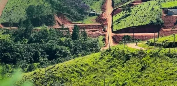 Terreno / Lote / Condomínio à venda, 600m² no , Igaratá
