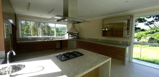 Fazenda / Sítio / Chácara com 5 Quartos para venda ou aluguel, 1333m² no Jardim Caiapiá, Cotia