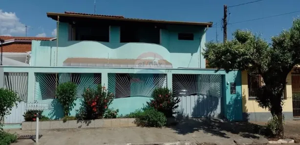Sobrado com 3 Quartos à venda, 126m² no Vila Vakula, Cosmópolis