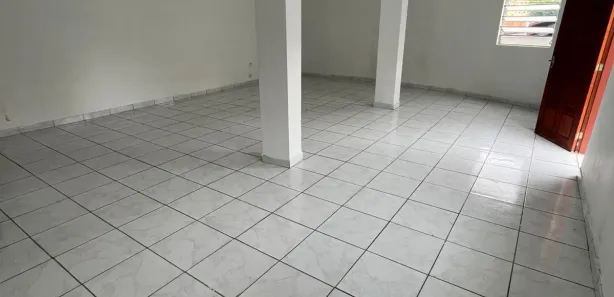 Casa Comercial com 1 Quarto para alugar, 80m² no Jardim Júlia, Embu das Artes
