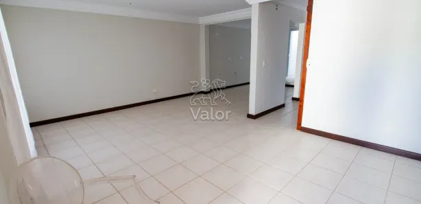 Sobrado com 3 Quartos à venda, 132m² no Boa Vista, Curitiba