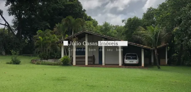 Fazenda / Sítio / Chácara com 3 Quartos à venda, 200m² no Jundiaquara, Araçoiaba da Serra