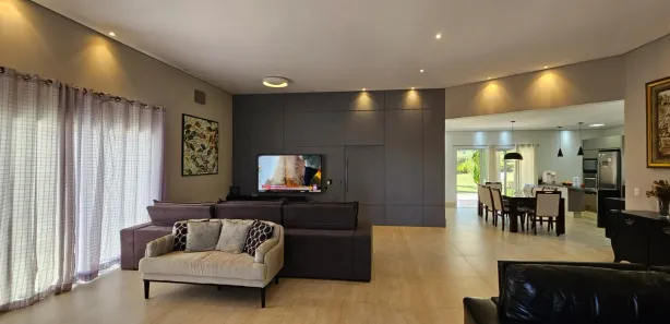 Fazenda / Sítio / Chácara com 6 Quartos à venda, 400m² no , Mairinque