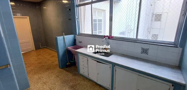 Apartamento com 2 Quartos para alugar, 80m² no Centro, Nova Friburgo