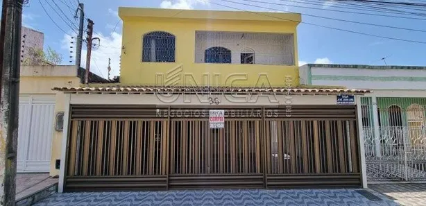 Casa com 4 Quartos à venda, 400m² no Getúlio Vargas, Aracaju