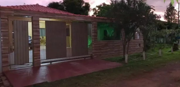 Fazenda / Sítio / Chácara com 2 Quartos à venda, 110m² no , Ibiporã