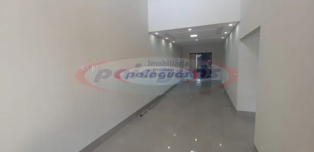 Casa com 3 Quartos para alugar, 105m² no Zona 28, Maringá