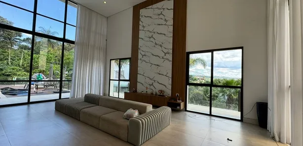 Casa de Condomínio com 6 Quartos à venda, 600m² no Condominio Gran Royalle Confins, Confins