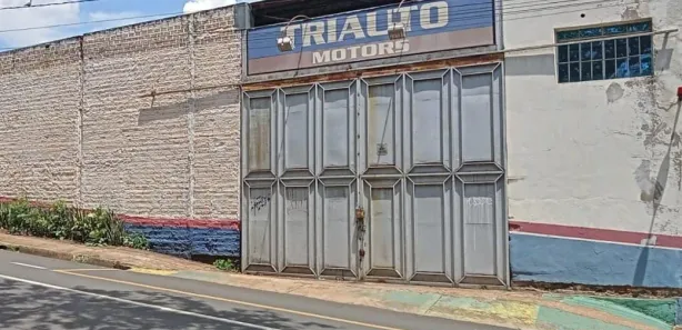 Galpão / Depósito / Armazém à venda, 1700m² no Mercês, Uberaba