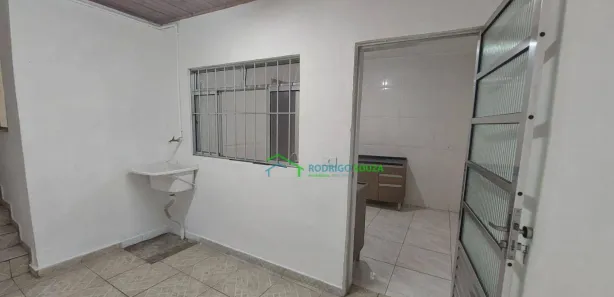 Casa com 3 Quartos para alugar, 120m² no Jardim Belval, Barueri