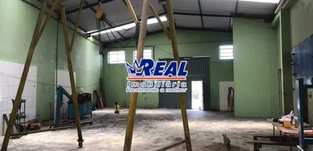 Galpão / Depósito / Armazém à venda, 229m² no Nossa Senhora de Lourdes, Ibirité