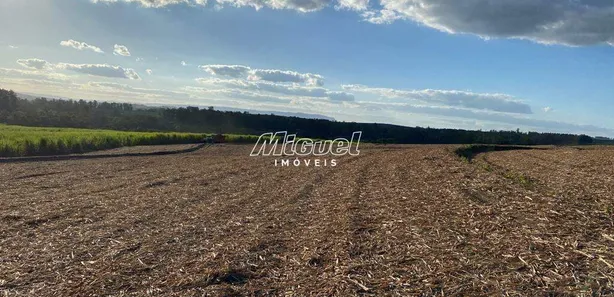 Fazenda / Sítio / Chácara à venda, 5662800m² no Caraça, Capivari