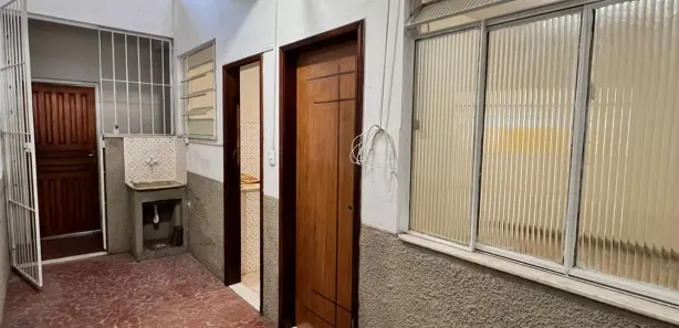 Apartamento com 2 Quartos para alugar, 50m² no 9 de Abril, Barra Mansa