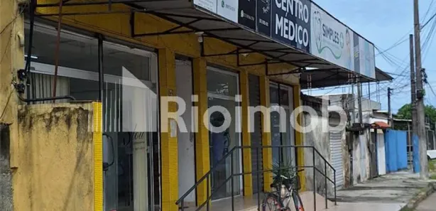 Loja / Salão / Ponto Comercial à venda, 216m² no Jardim Anhangá, Duque de Caxias