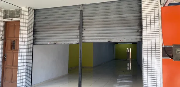 Loja / Salão / Ponto Comercial à venda, 100m² no Campos Elíseos, Resende
