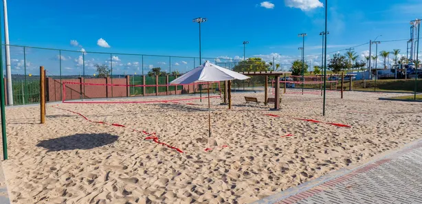 Terreno / Lote / Condomínio à venda, 681m² no Paranoá, Brasília