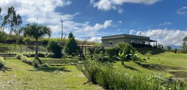 Casa de Condomínio com 3 Quartos à venda, 196m² no Loteamento Bosque Merhy, Quatro Barras