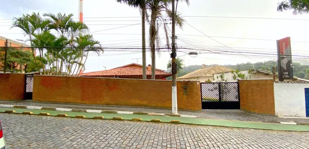 Casa com 4 Quartos à venda, 350m² no Centro, Embu das Artes