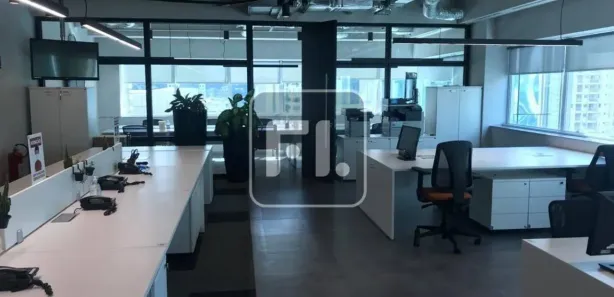 Conjunto Comercial / Sala para alugar, 350m² no Vila Olímpia, São Paulo