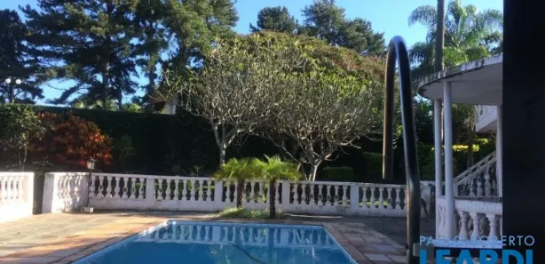 Fazenda / Sítio / Chácara com 2 Quartos à venda, 420m² no Chácara da Colina, Atibaia