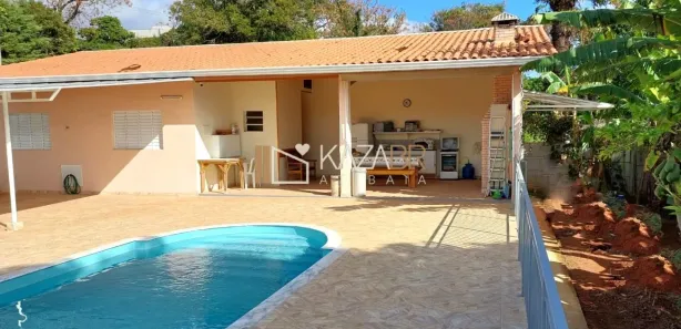 Fazenda / Sítio / Chácara com 3 Quartos para venda ou aluguel, 198m² no Jardim Estância Brasil, Atibaia