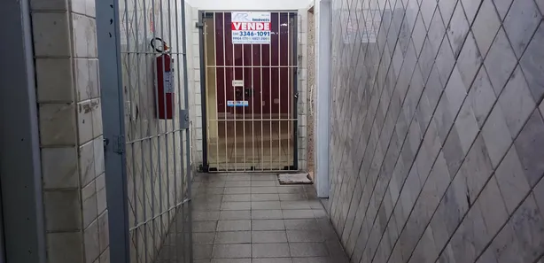 Conjunto Comercial / Sala com 2 Quartos para alugar, 86m² no Aterrado, Volta Redonda