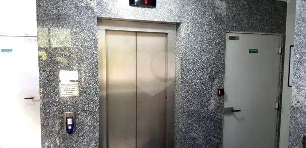 Prédio Inteiro para alugar, 800m² no Vila Suzana, São Paulo