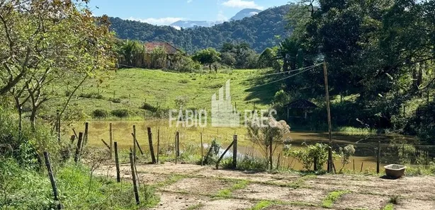 Fazenda / Sítio / Chácara com 2 Quartos à venda, 372000m² no Maraporã, Cachoeiras de Macacu