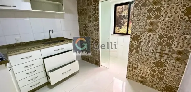 Apartamento com 2 Quartos para alugar, 60m² no Samambaia, Petrópolis