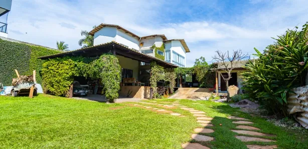 Casa de Condomínio com 5 Quartos à venda, 300m² no Setor de Mansões do Lago Norte, Brasília