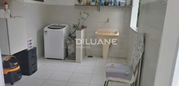 Apartamento com 5 Quartos para venda ou aluguel, 400m² no Itaipu, Niterói