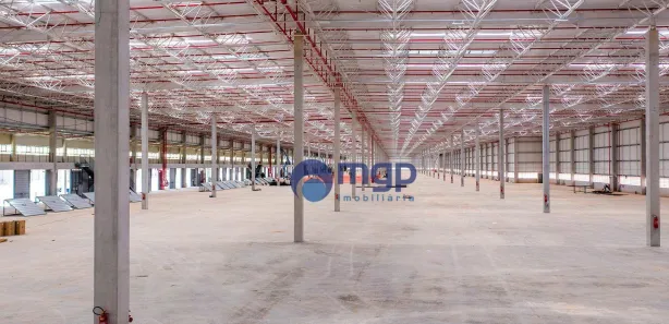 Galpão / Depósito / Armazém para alugar, 2022m² no Quitaúna, Osasco