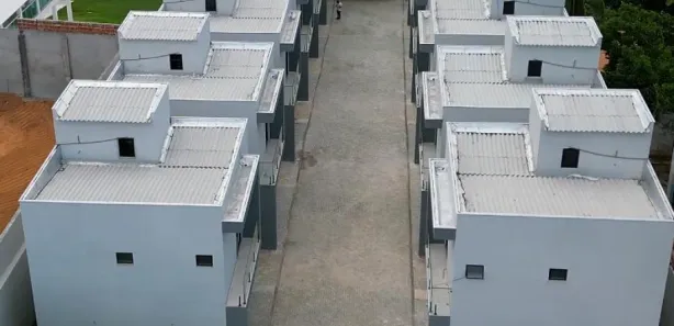 Casa de Condomínio com 4 Quartos para venda ou aluguel, 100m² no Boa União (Abrantes), Camaçari