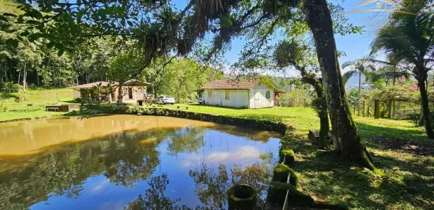 Fazenda / Sítio / Chácara com 3 Quartos à venda, 100m² no , Antonina