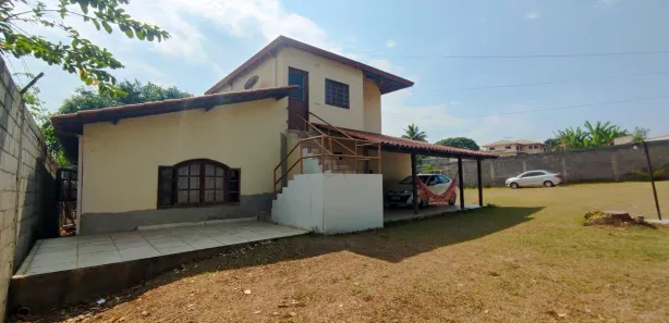 Casa de Condomínio com 5 Quartos à venda, 260m² no Região dos Lagos, Brasília