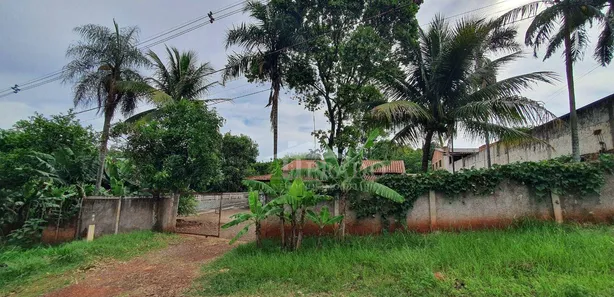 Fazenda / Sítio / Chácara com 4 Quartos à venda, 265m² no Condomínio Horizontal Marajoara, Ibiporã