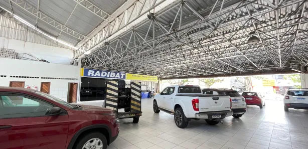 Loja / Salão / Ponto Comercial com 2 Quartos para venda ou aluguel, 600m² no Lagoa Nova, Natal