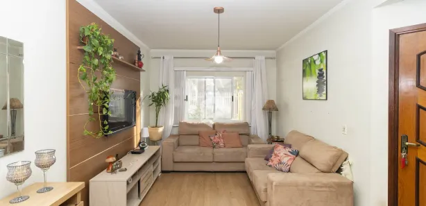 Sobrado com 3 Quartos à venda, 160m² no Guabirotuba, Curitiba