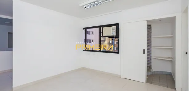 Prédio Inteiro à venda, 93m² no Batel, Curitiba